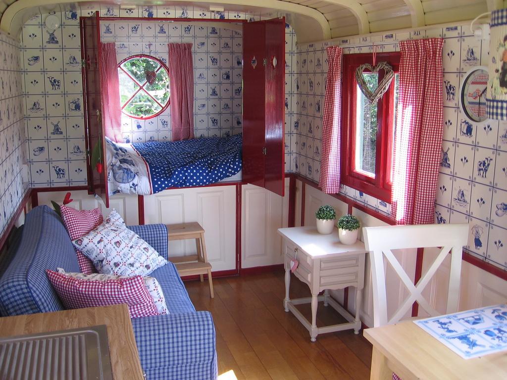 Someren Pipowagen Camping Puur Genieten B&B 객실 사진